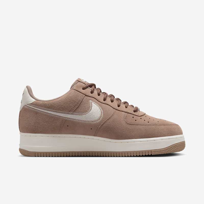Nike Air Force 1 '07 LV8  - Dydis 42 (HJ4465-200 Laisvalaikio batai)
