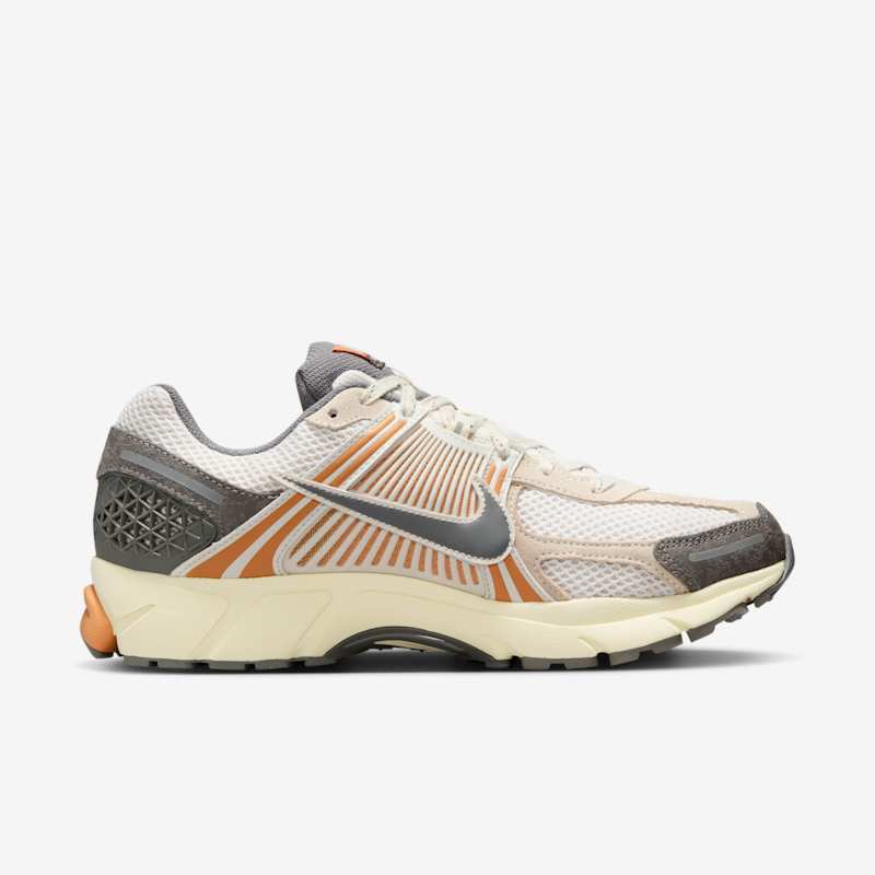 Nike Zoom Vomero 5 - Dydis 38.5 (IB7469-030 Laisvalaikio batai)