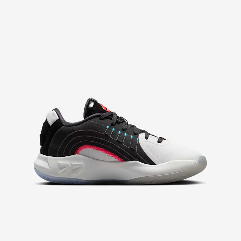 Jordan Luka 4 „Bloodline” - Dydis 38 (HJ5225-001 Krepšinio bateliai)