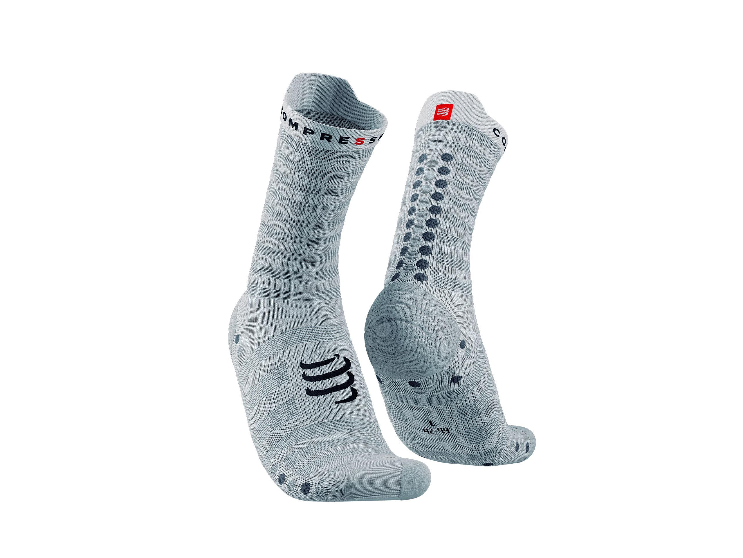 COMPRESSPORT PRO RACING SOCKS V4.0 ULTRALIGHT RUN HIGH - WHITE/ALLOY