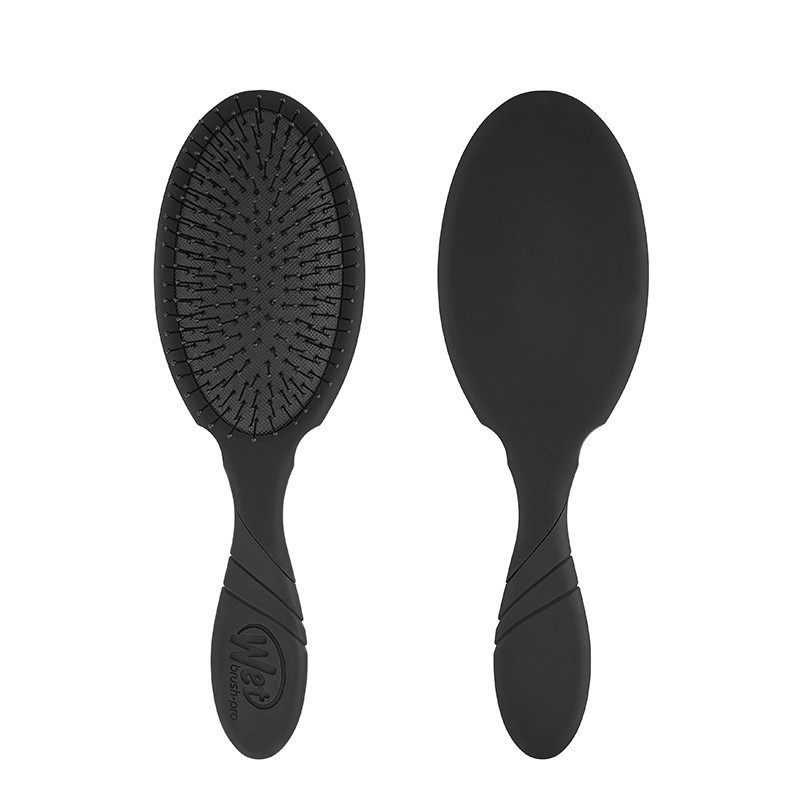 WETBRUSH PRO DETANGLER plaukų šepetys, juodas WETBRUSH PRO DETANGLER plaukų šepetys, juodas