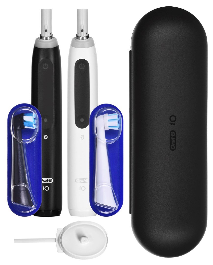 Braun Oral-B iO5 Duo Matt Black/Quite White electric toothbrush