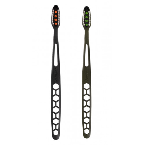 Jordan Ultralite 1+1 Toothbrush Medium Dantų šepetėlių rinkinys, Green + Black