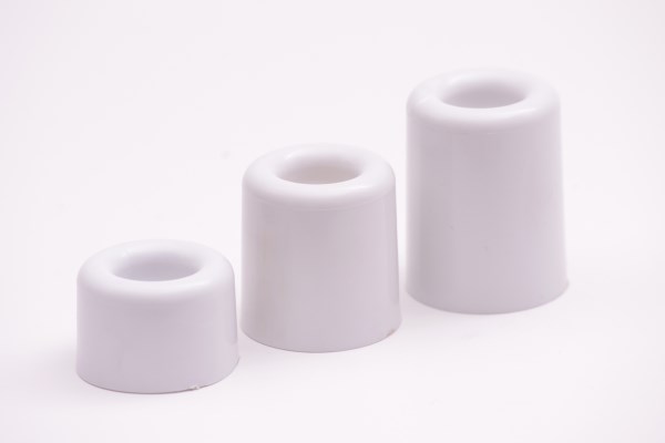 Atrama durų 40 x 40 mm balta 1 ½ plastiko