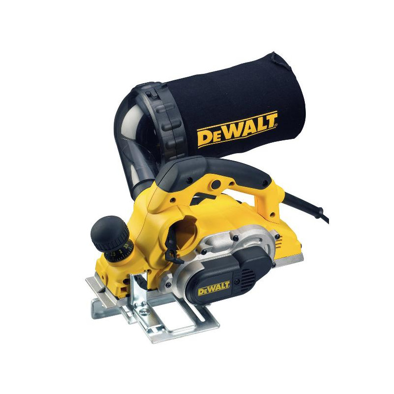 D26500-QS DEWALT STRUG 1050W 82mm D26500