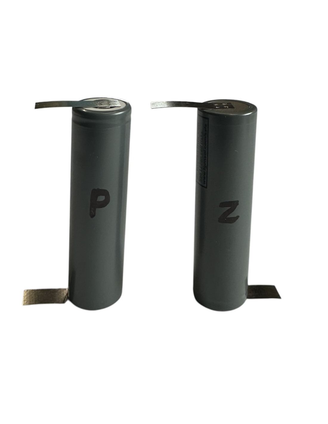 **18650 M29 2900mAh su išvadais
