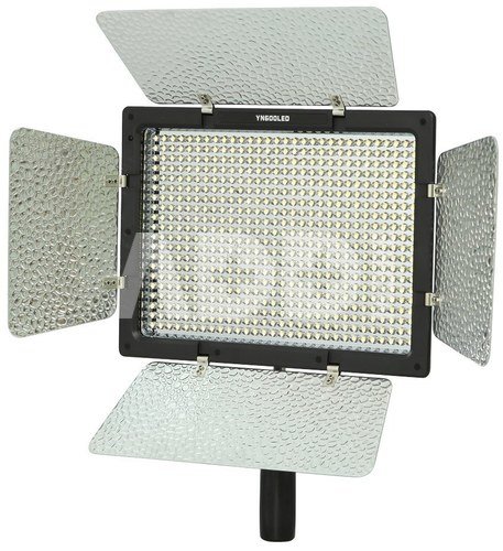 LED šviestuvas - prožektorius YongNuo YN-600L II (3200-5500K)