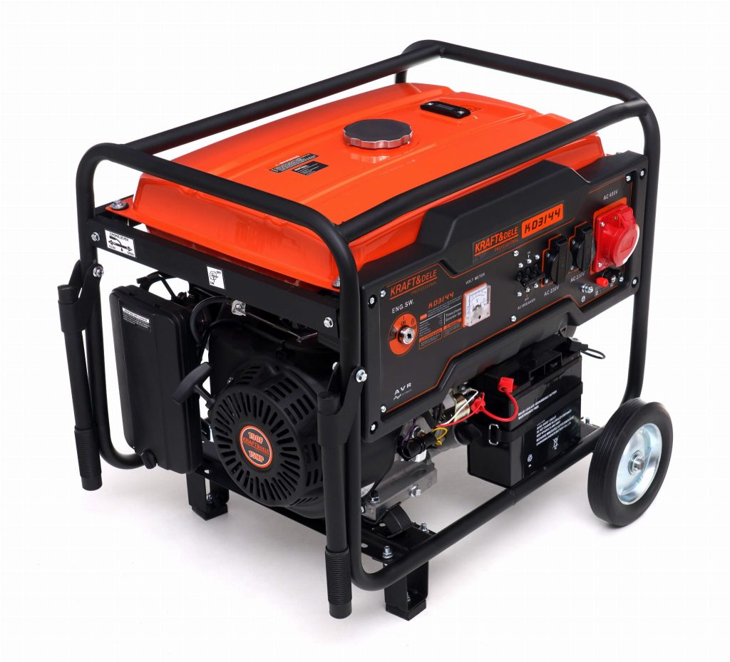 Benzininis trifazis elektros generatorius 6,5 kW / 7 kW KD3144