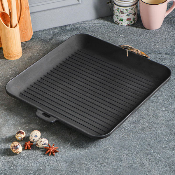 Ketaus grilio keptuvė  35*35*4 cm GRILL | T309