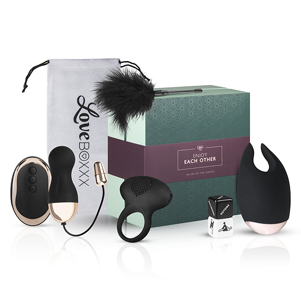 Loveboxxx - romantic couples box