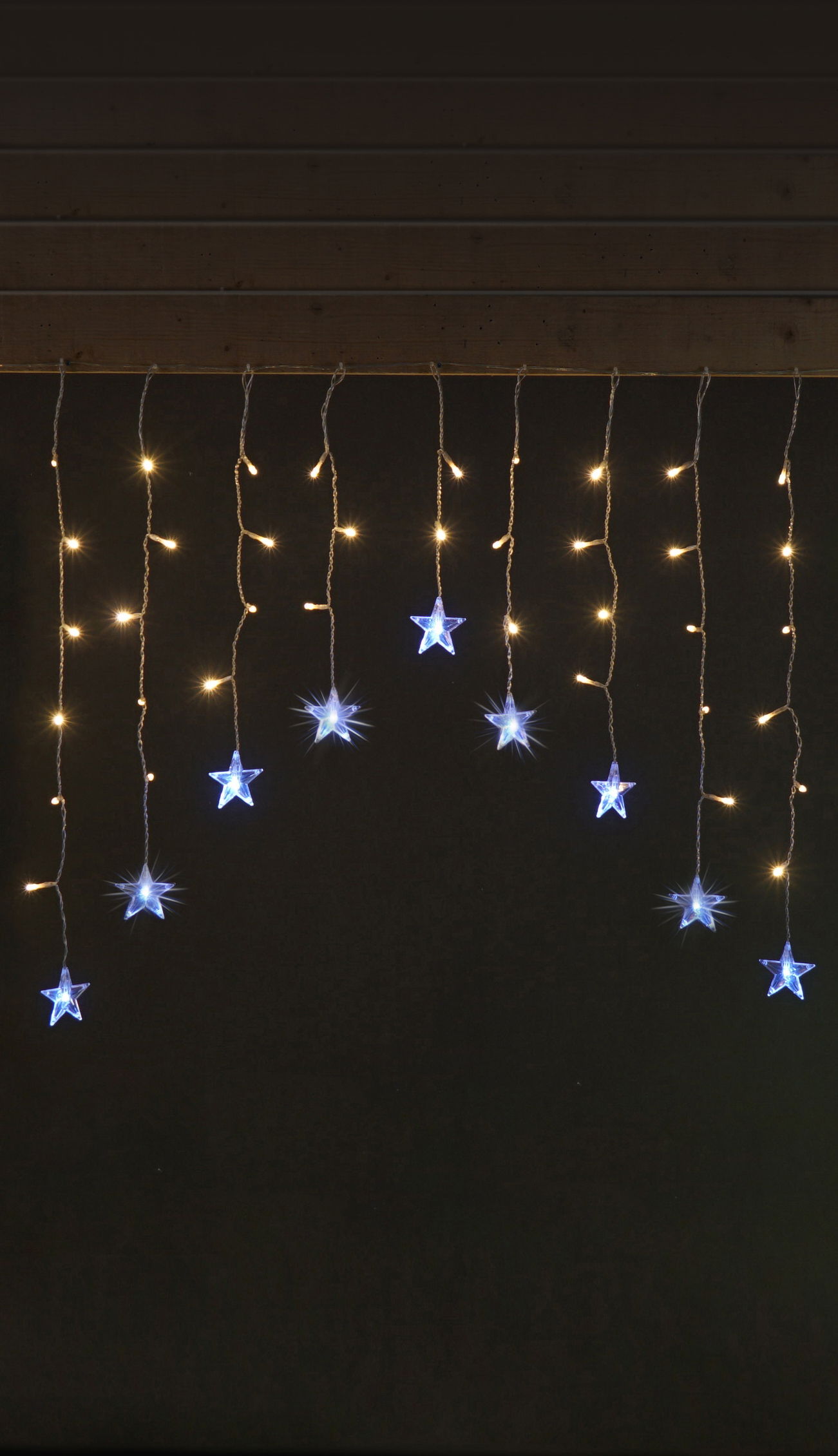 Elektrinė girlianda-užuolaida STARS,IP20,47LED,4,5V,1,2m x 0,7m, 3xAA elementai neįeina