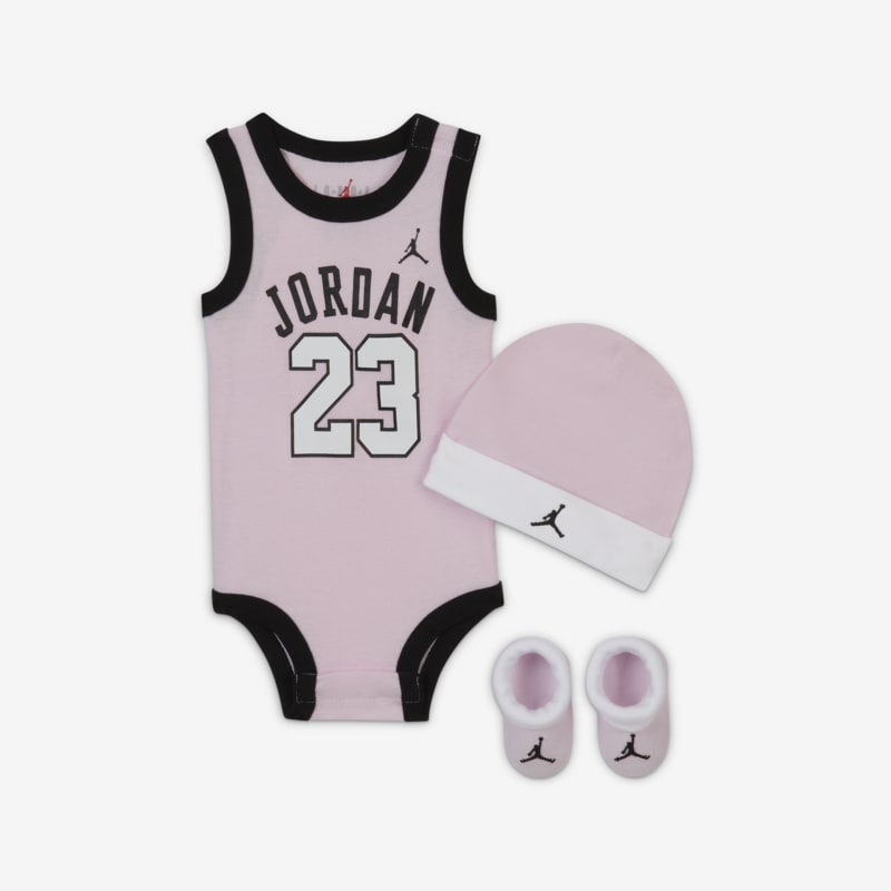 Jordan 23 Jersey Hat/Bodysuit/ Bootie Set 3PC - Dydis 6-12 M (MJ0208-A9Y Bodžiai)