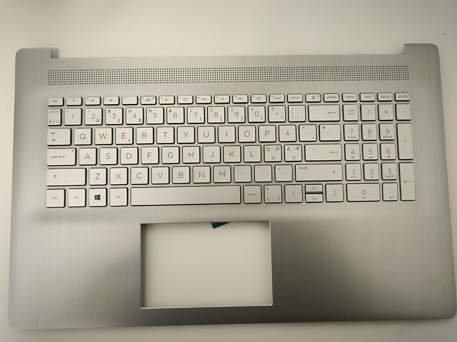 HP 17-CN 17-CP 17T-CN 17Z-CP  klaviatūra su korpusu