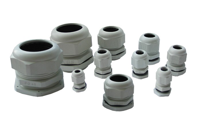 Sandariklis plastikinis PG21 Ø13-18mm kabeliui IP67