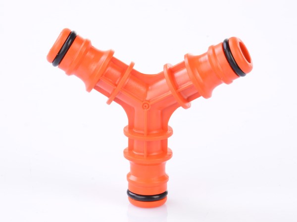 Jungtis laistymo žarnai trišakė 1/2 " plastmasinė R1130 VERTAS