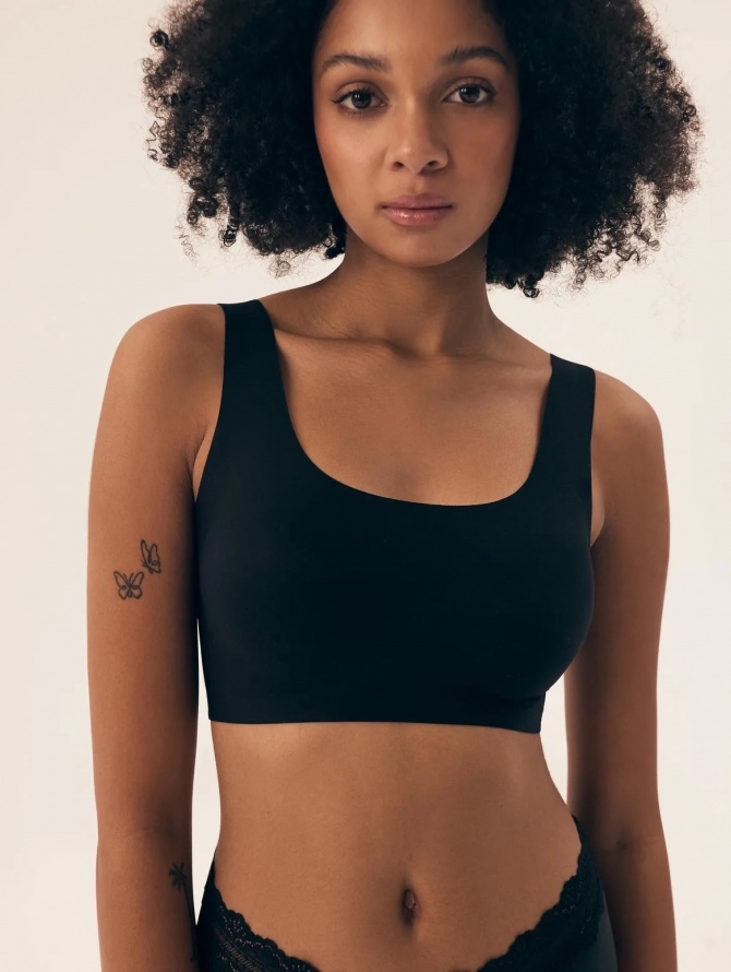 Lazeriu kirpta bevielė liemenėlė BIRD BLACK