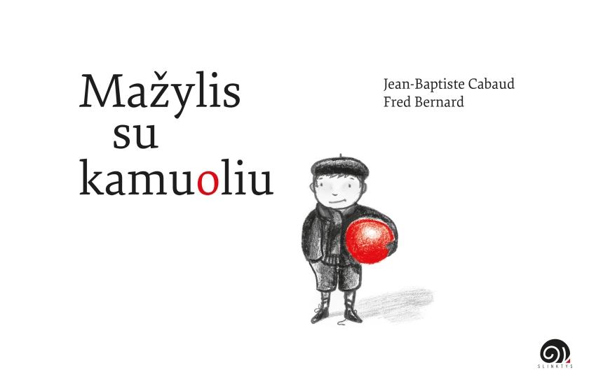 Mažylis su kamuoliu
