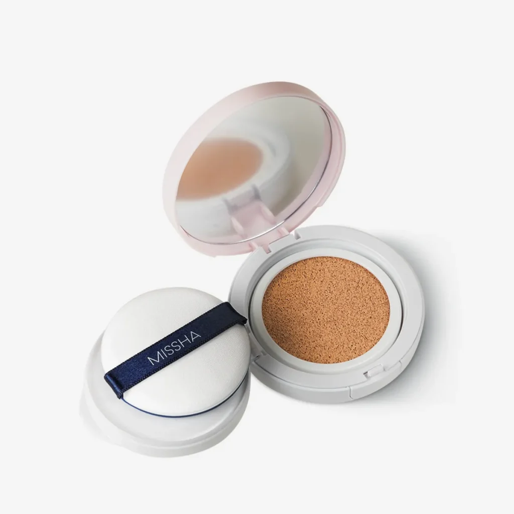 Missha M Magic Cushion Cover Lasting SPF50+ PA+++ No21 – ilgalaikis maskuojantis makiažo pagrindas