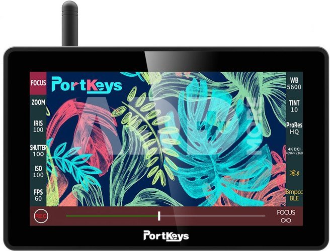 PortKeys BM5 WR 5.5“ Monitor with RED KOMODO Wireless Co