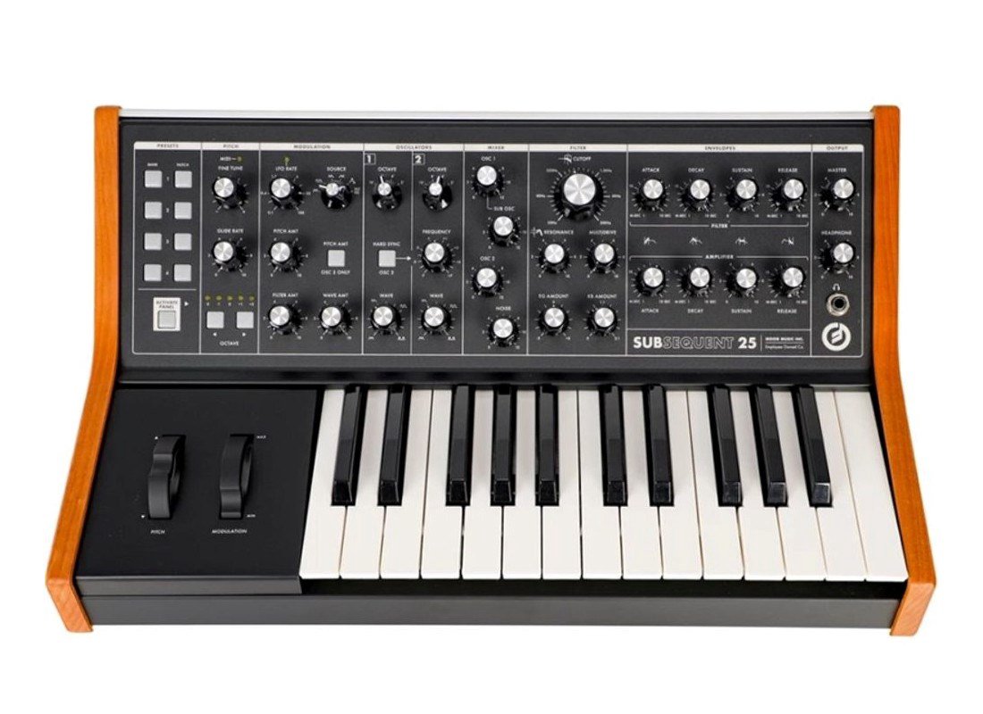 MOOG Subsequent 25 - analoginis sintezatorius