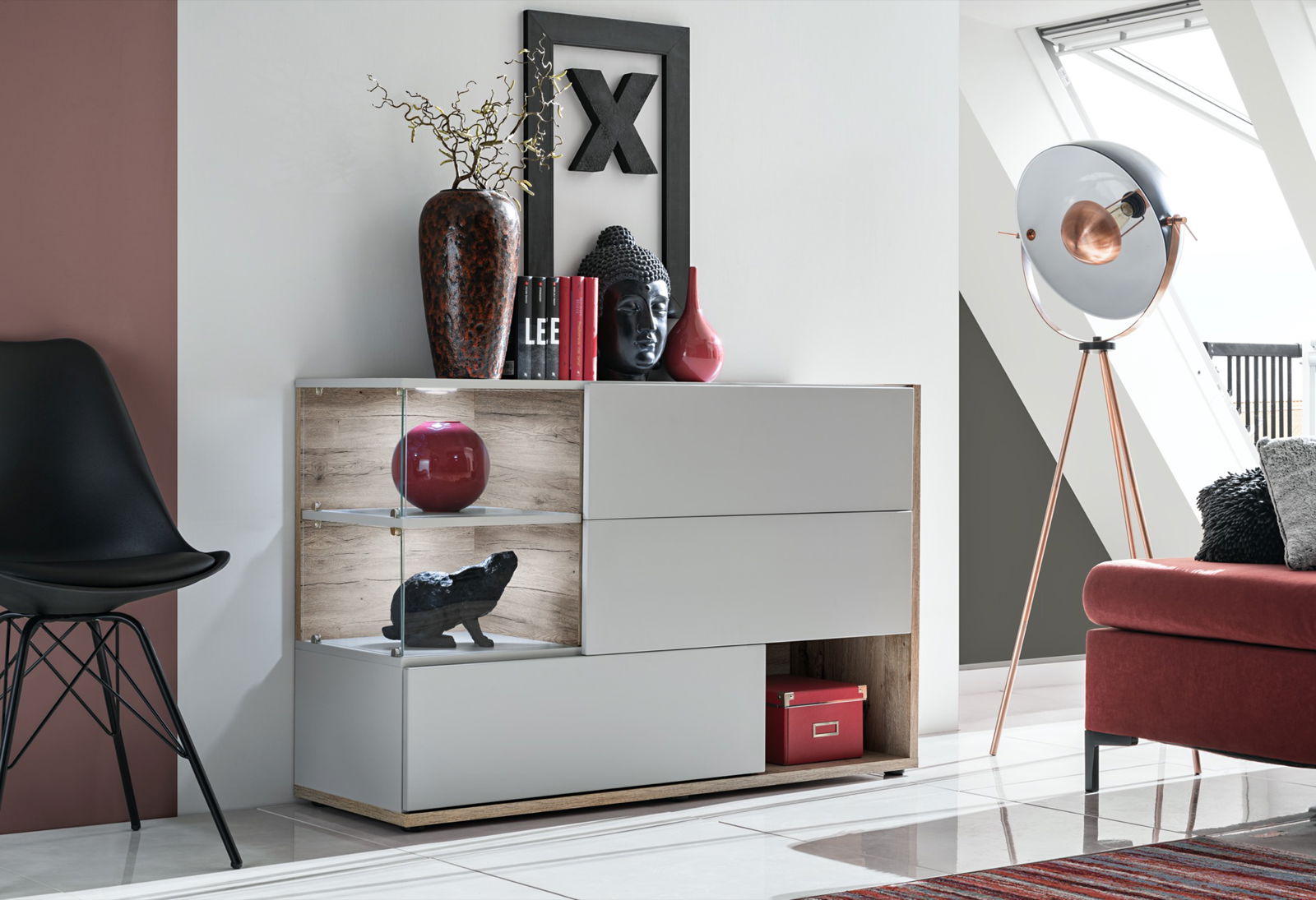 Komoda Silk su LED apšvietimu, pilka/ąžuolo