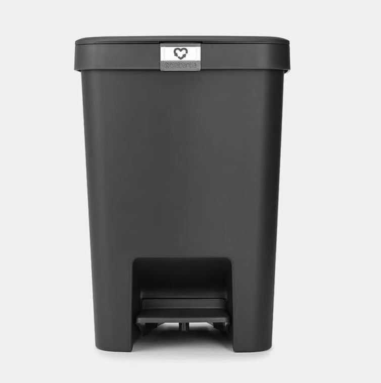 Šiukšlių dėžė BRABANTIA StepUp, su pedalu, tamsiai pilkos sp., 16 l