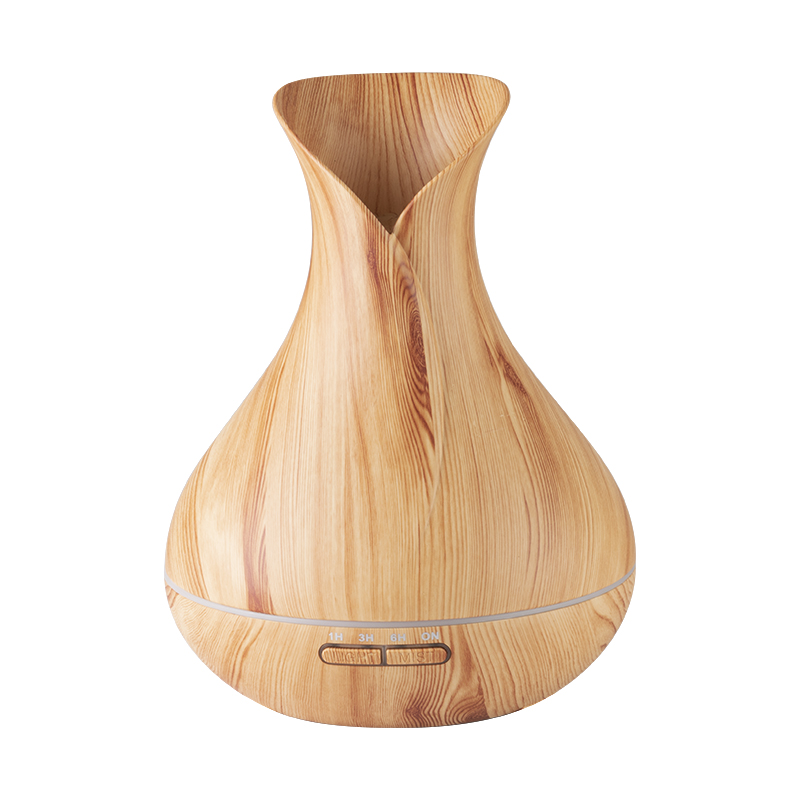 Eterinių aliejų garintuvas su nuotolinio valdymo pulteliu AROMA SPA LIGHT WOOD