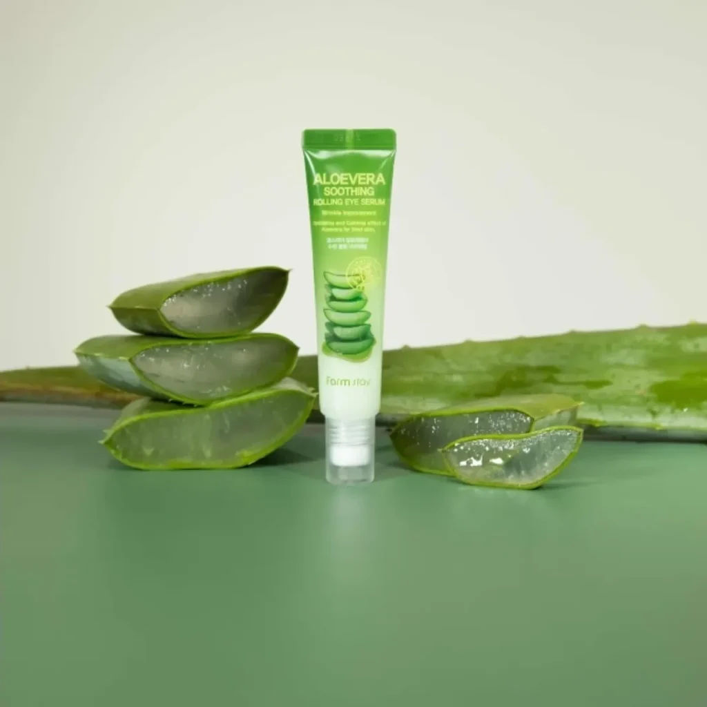 Farmstay Aloe Vera Soothing Rolling Eye Serum – raminantis paakių serumas su alaviju