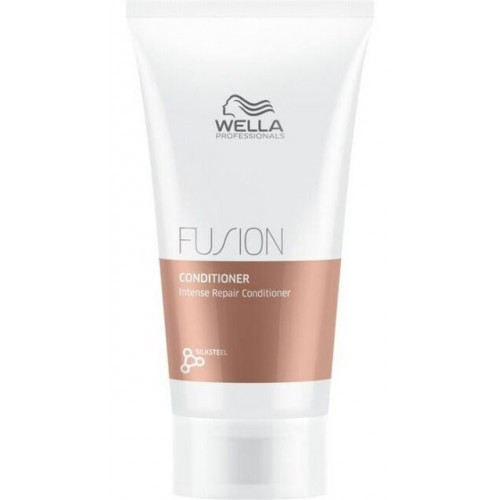 Wella Professionals Intensyvaus poveikio atkuriamasis plaukų kondicionierius Wella Professionals Fusion Conditioner 30ml