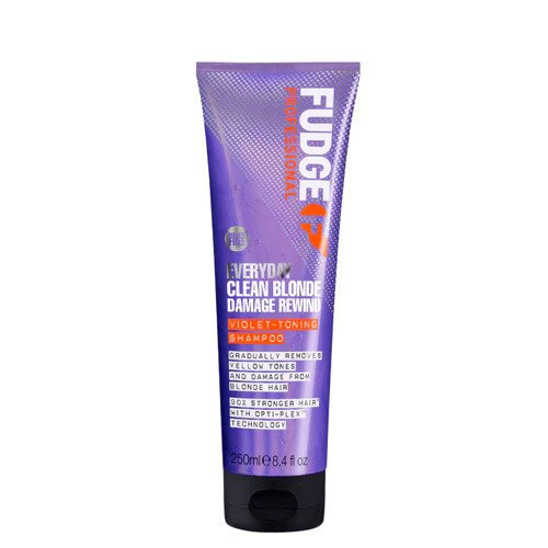 Fudge Professional Fudge Everyday Clean Blonde Damage Rewind Shampoo Palaipsniui tonuojantis šviesių plaukų šampūnas, 250ml