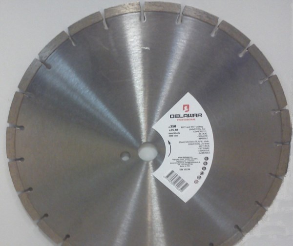 Diskas deimantinis 300x3,5x25,4 mm Segment DeLawar