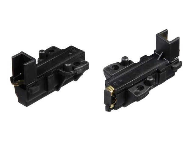 Anglinis šepetėlis 5x13.5x32mm su korpusu, kairės pusės 481236248004 WHIRLPOOL