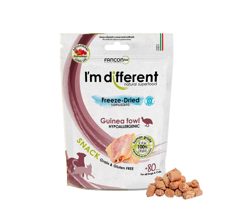 Liofilizuoti perlinės vištos skanėstai šunims ir katėms "I'm Different"