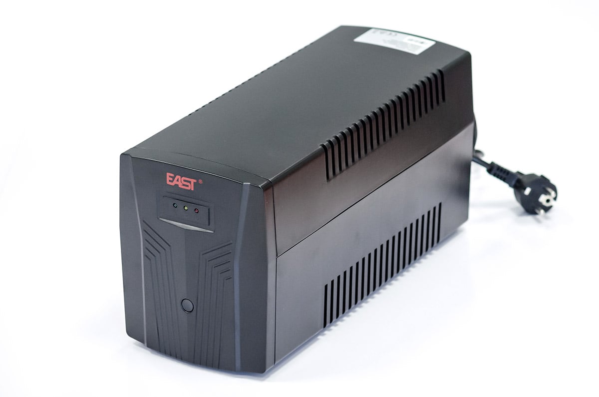 EAST EA265 UPS LED (650VA / 390W)