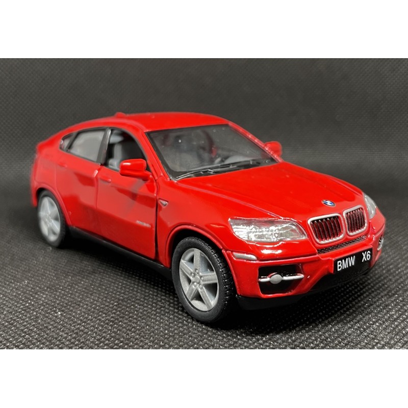 KINSMART automobilis BMW X6, 1/38 mastelis (4 spalvos)