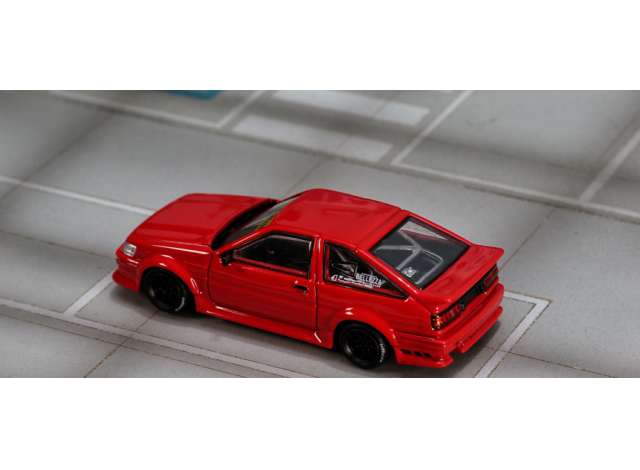 PRE-ORD3R Street Weapon Modeliukas 1/64 RWB AE86, red