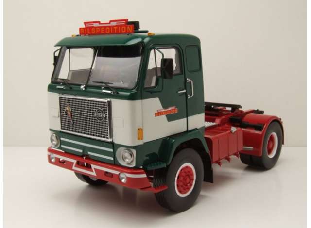 PRE-ORD3R MCG Modeliukas 1/18 1971 Volvo F88, green