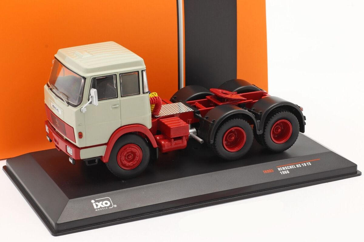 PRE-ORD3R IXO Models Modeliukas 1/43 1966 Henschel HS 19 TS, grey
