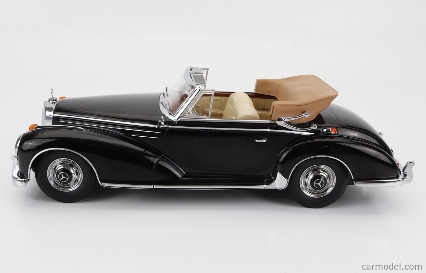 PRE-ORD3R KK Scale Modeliukas 1/18 1957 Mercedes Benz 300 SC W188 Cabrio, black