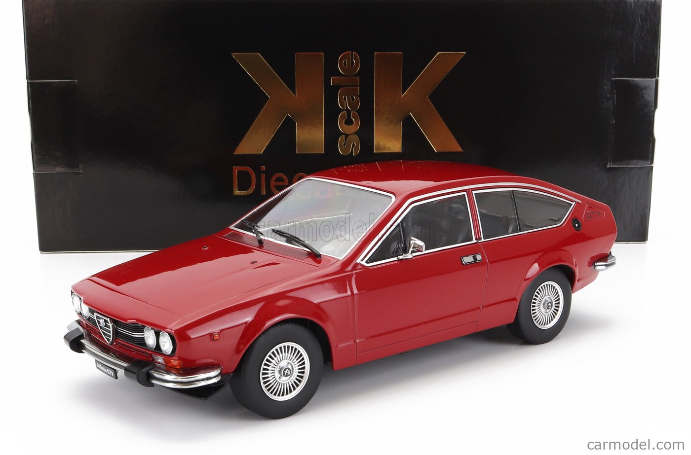 PRE-ORD3R KK Scale Modeliukas 1/18 1976 Alfa Romeo Alfetta 200 GTV, red