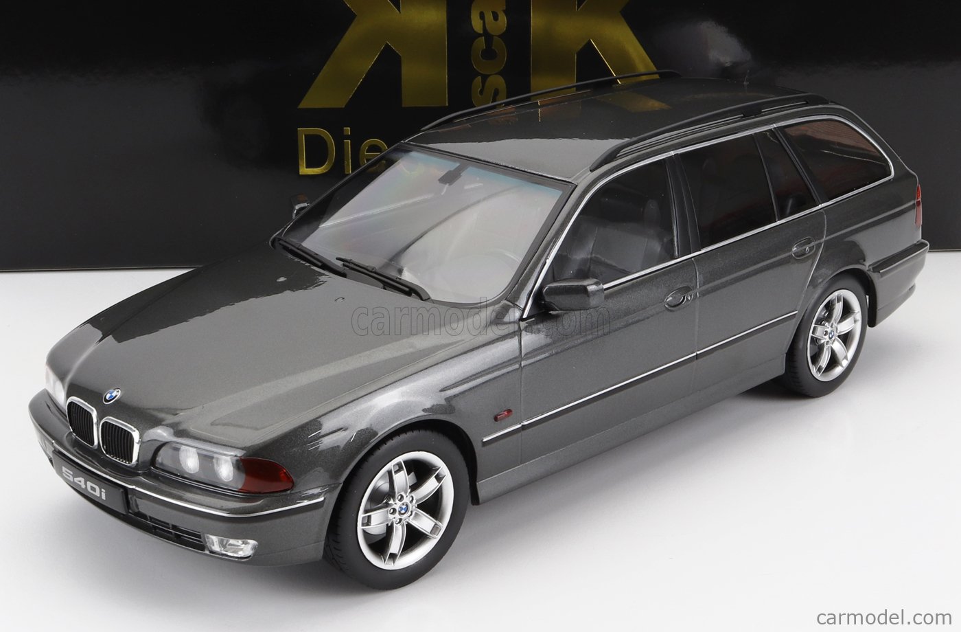PRE-ORD3R KK Scale Modeliukas 1/18 1997 BMW 530d E39 Touring. grey metallic