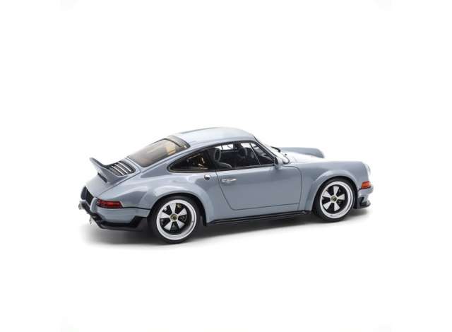 PRE-ORD3R Pop Race Modeliukas 1/18 Singer DLS Singer DLS - Grey