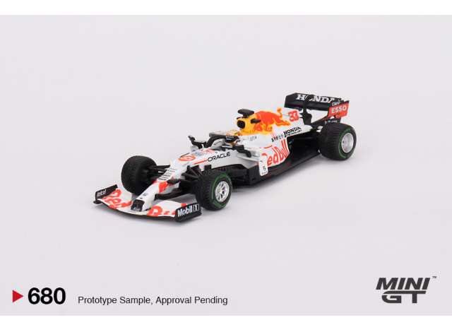Mini GT Modeliukas 2021 Red Bull RB16B #33 Max Verstappen 2nd place Turkish Grand Prix, white/red/yellow (yra Sandėlyje)