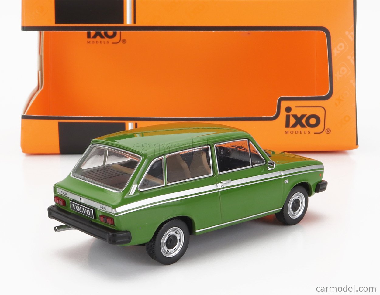 PRE-ORD3R IXO Models Modeliukas 1/43 1975 Volvo 66, green