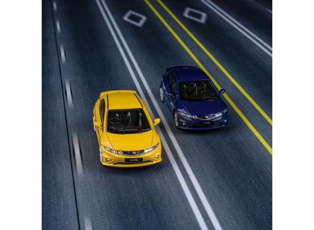 PRE-ORD3R Para64 Modeliukas 1/64 2007 Honda Civic FN2 Type R *Left Hand Drive*, sunlight yellow (cars in a deluxe Acrylic window box)