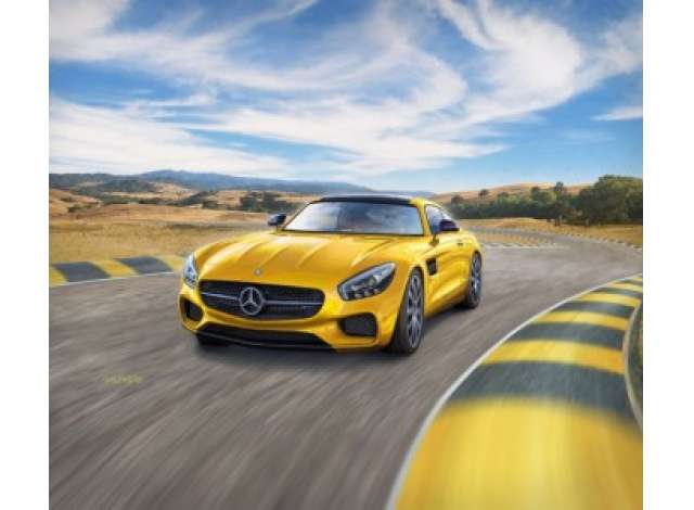 Revell - Germany Surenkamas modeliukas 1/24 Mercedes AMG GT, plastic modelkit.Includes paint, glue and paintbrush.
