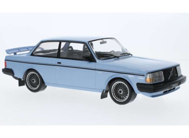 PRE-ORD3R IXO Models Modeliukas 1/18 1986 Volvo 240 Turbo Custom, matt light blue