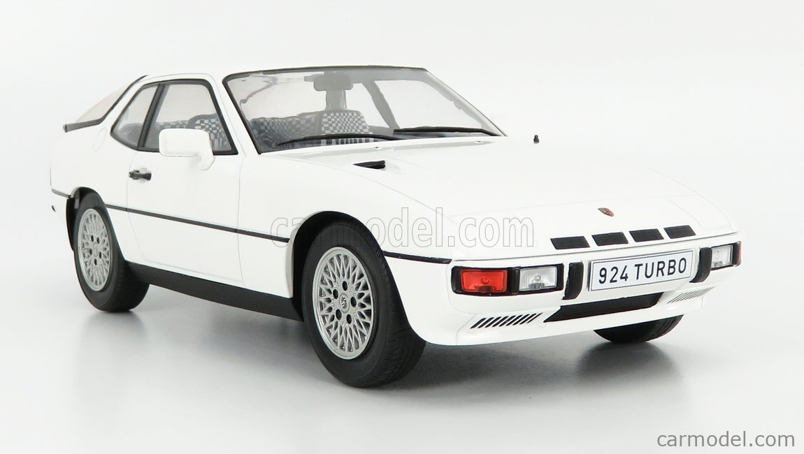 PRE-ORD3R MCG Modeliukas 1/18 1979 Porsche 924 Turbo, white