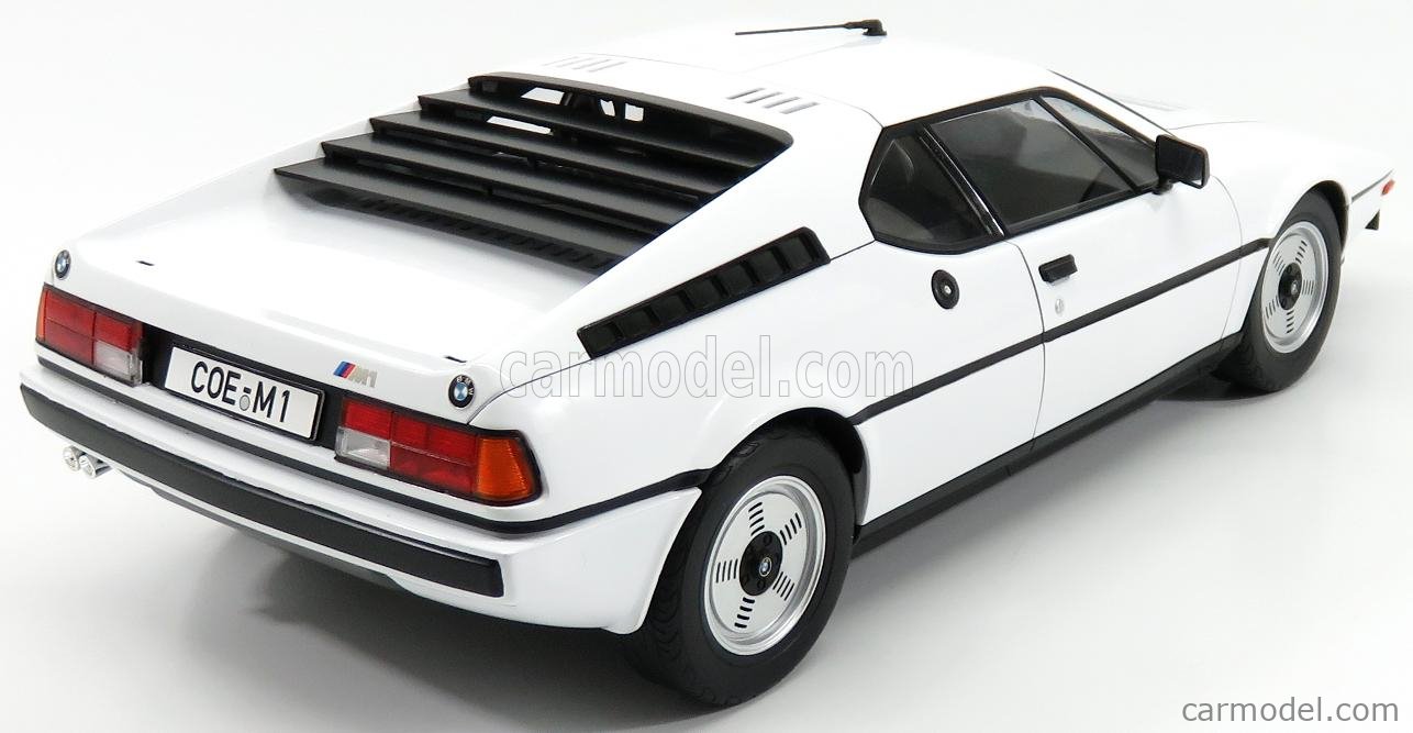 PRE-ORD3R KK Scale Modeliukas 1/12 1978 BMW M1, white