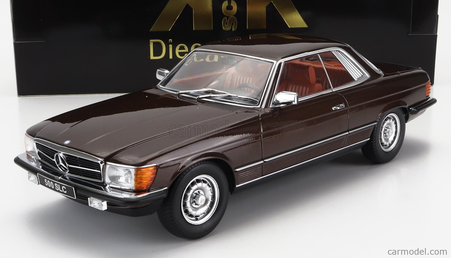 PRE-ORD3R KK Scale Modeliukas 1/18 1981 Mercedes Benz 500 SLC C107, brown